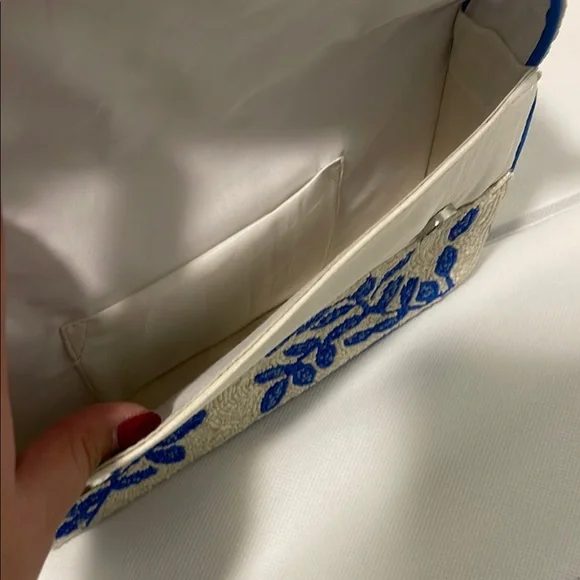 Beaded Handbag - Picture 6 of 6